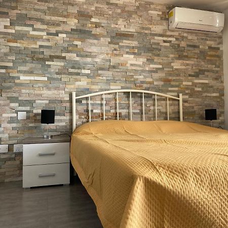 Sqaq Numru 1 Accomodation Hotel ราบัต ภายนอก รูปภาพ