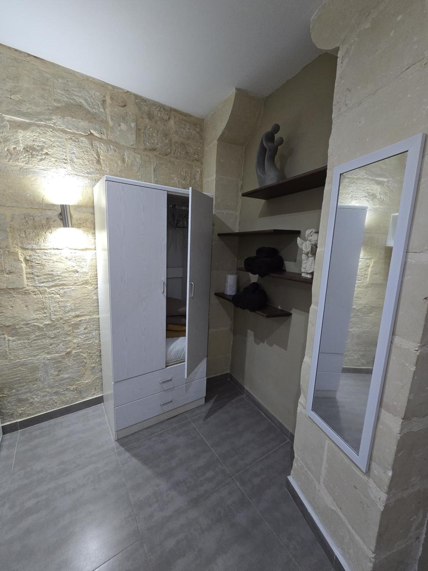 Sqaq Numru 1 Accomodation Hotel ราบัต ภายนอก รูปภาพ
